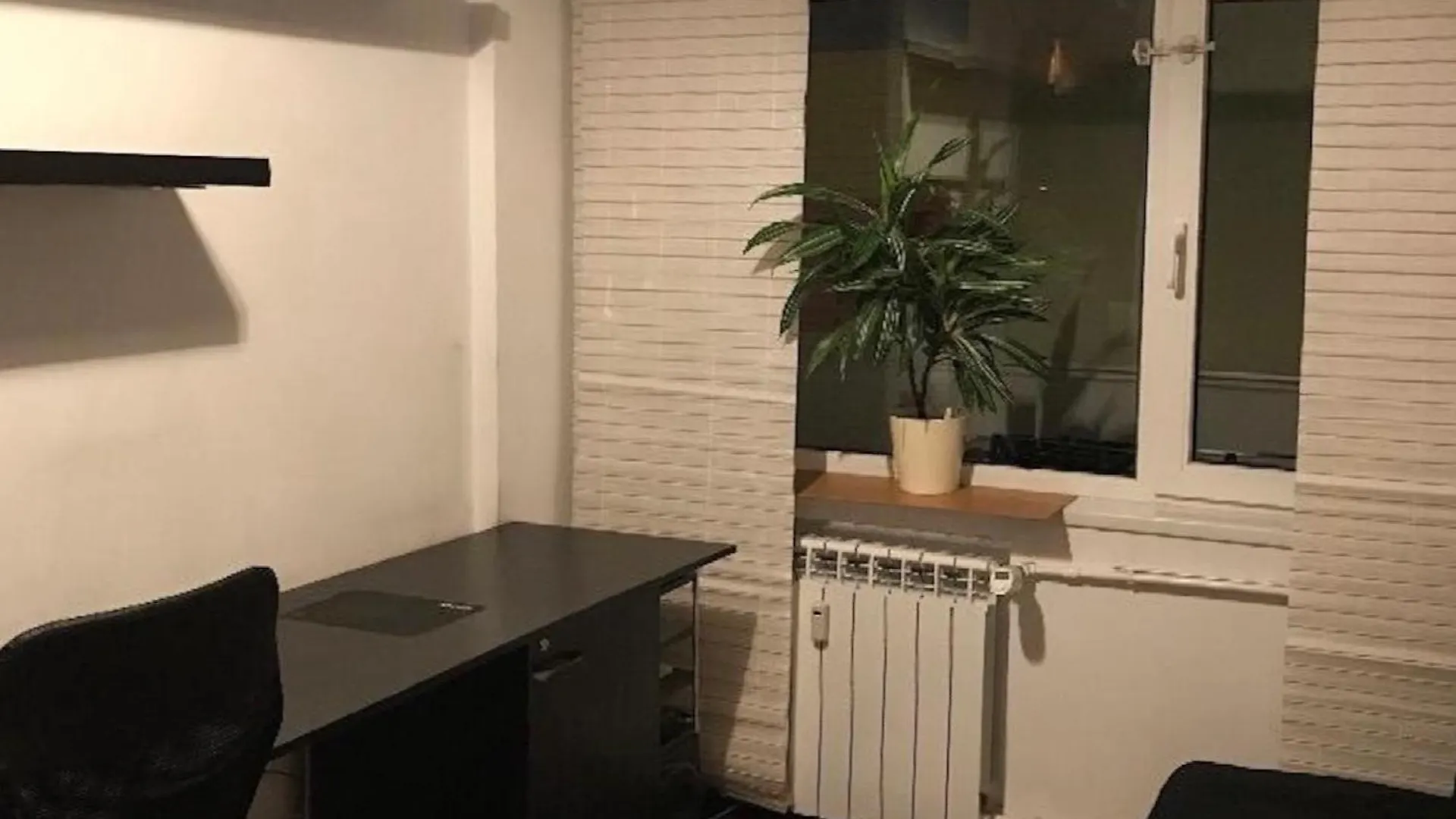 Zealot Apartman Bukarest 0*,