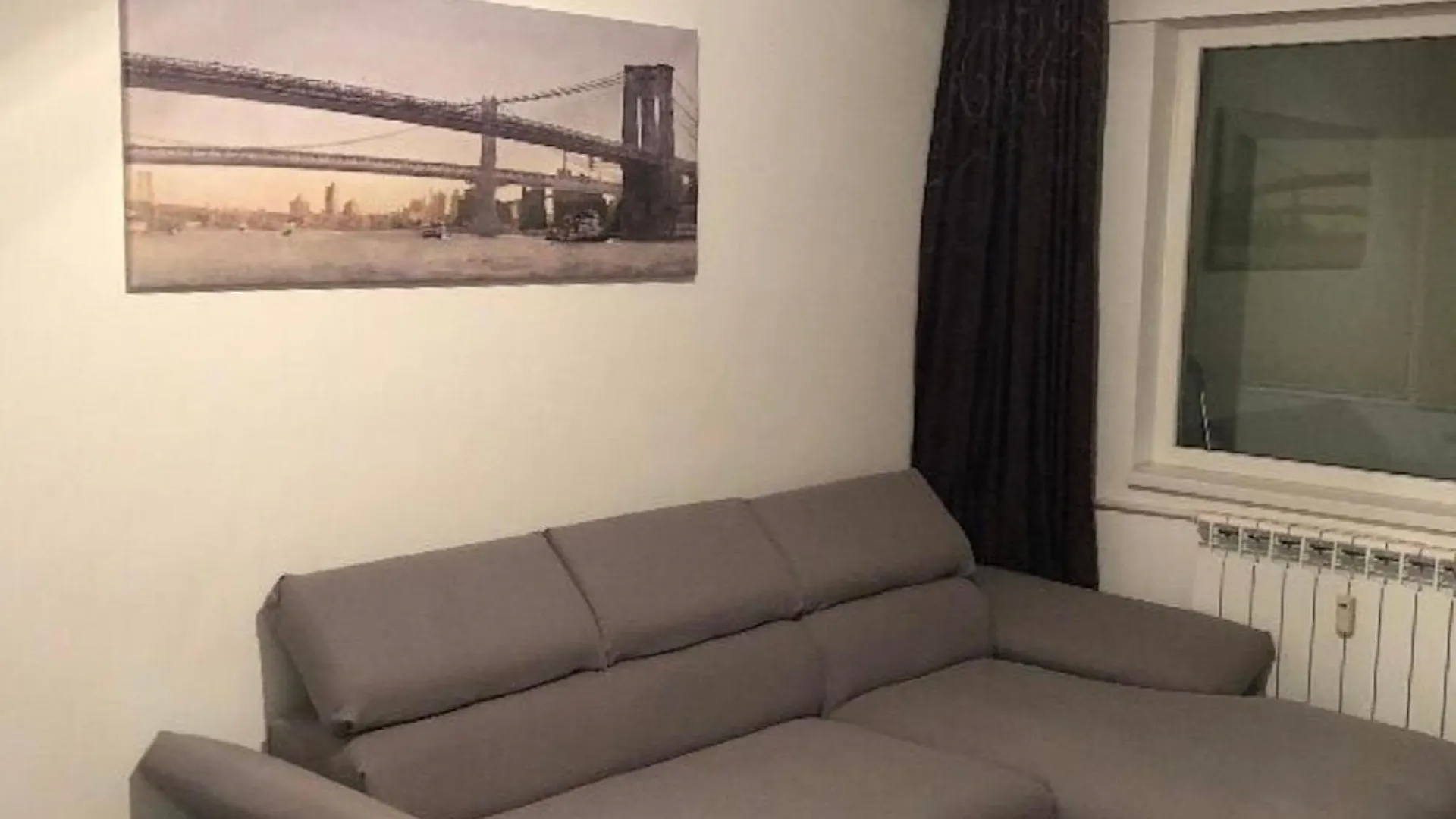 Zealot Apartman Bukarest Románia
